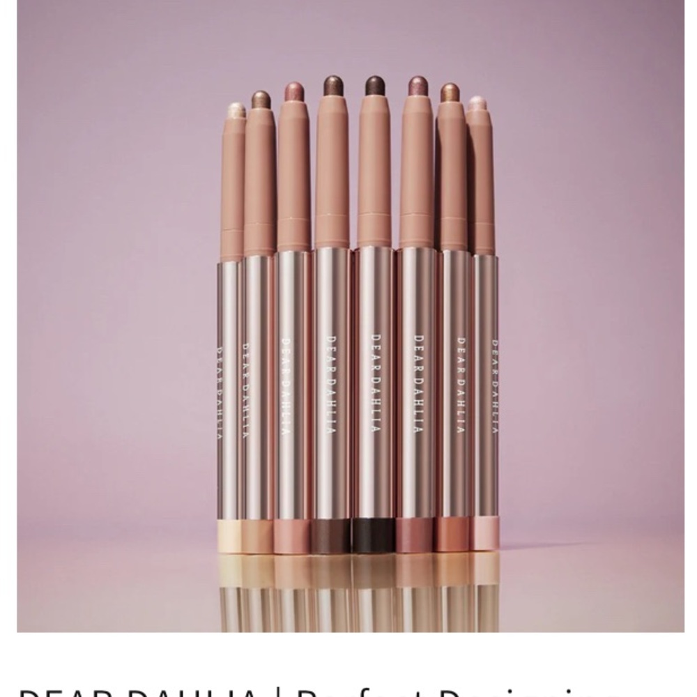 Dear Dhalia eyeshadow